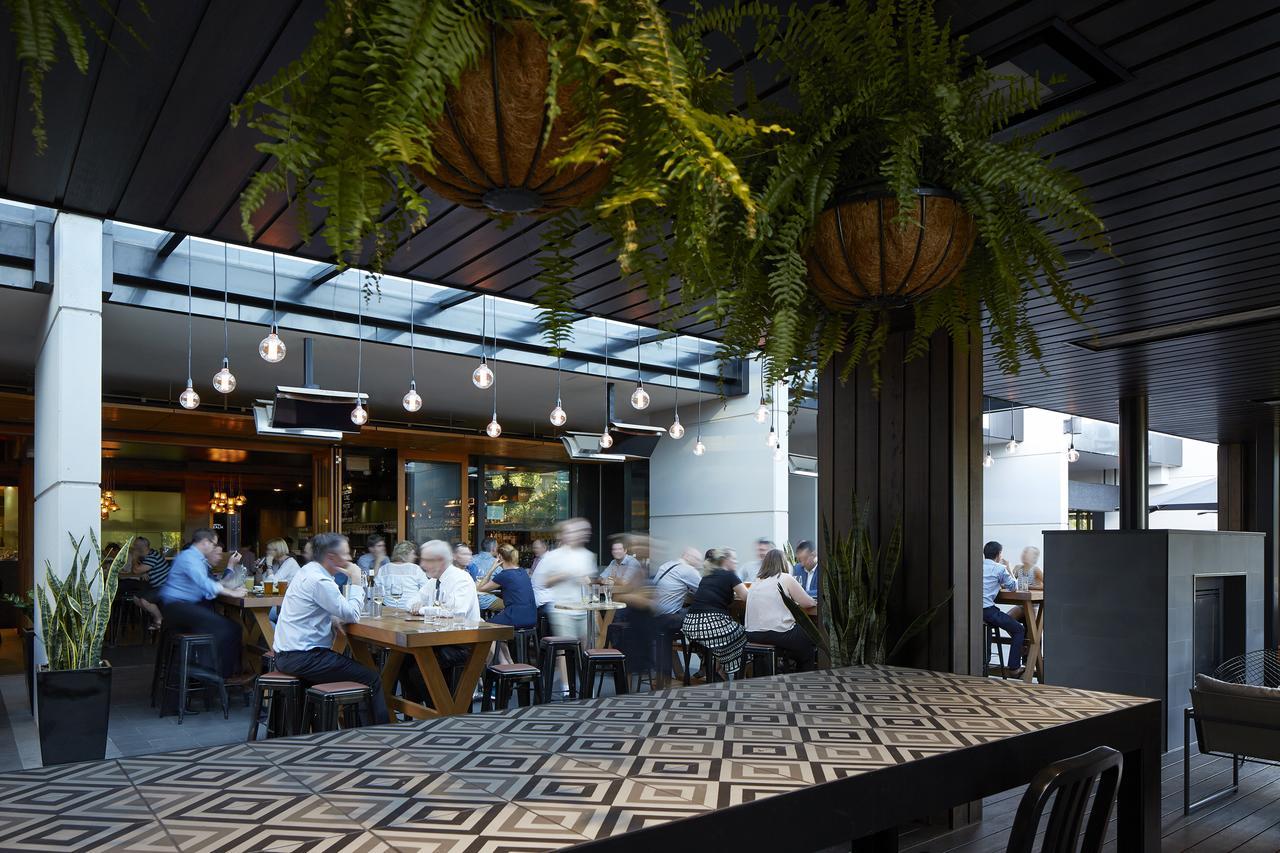 Hotel Realm Camberra Exterior foto The Terrace at The Standard