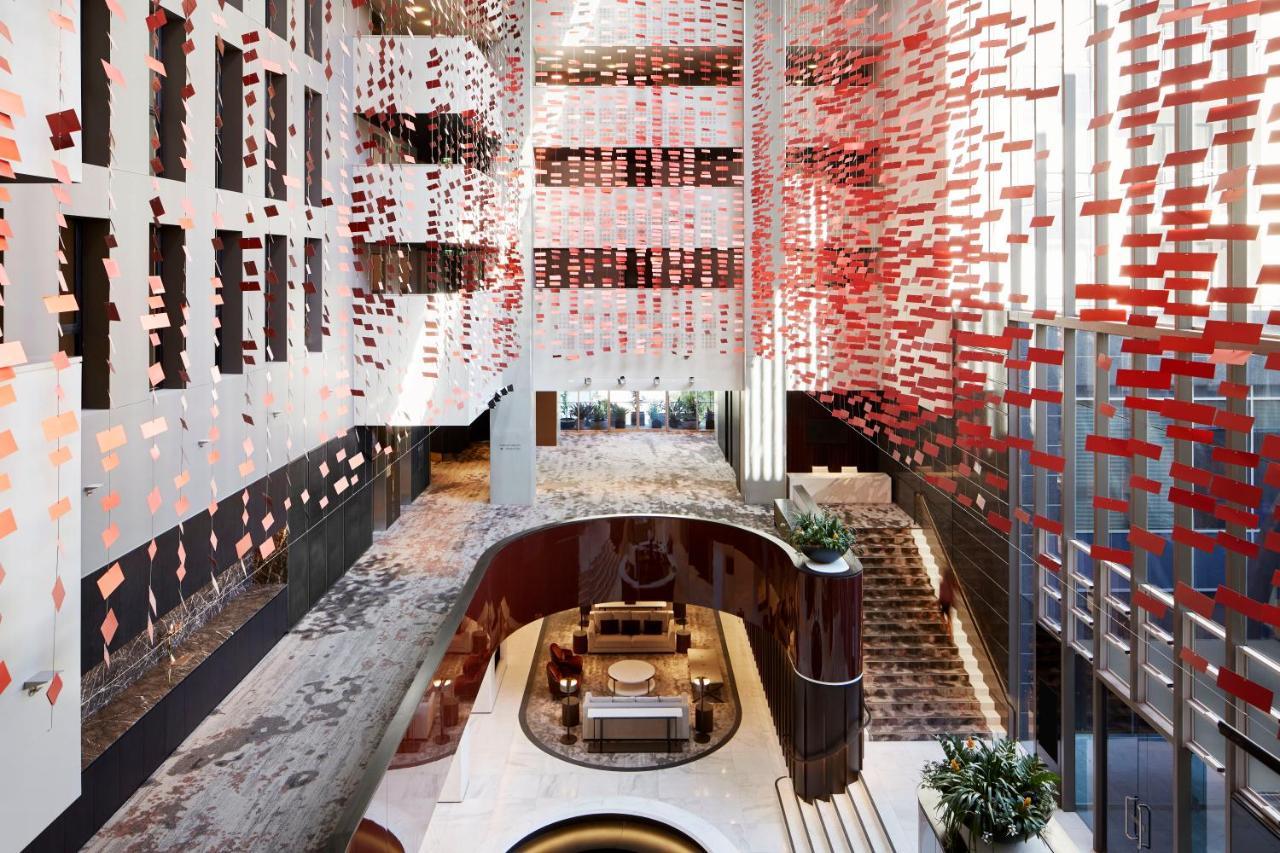 Hotel Realm Camberra Exterior foto The interior of the hotel