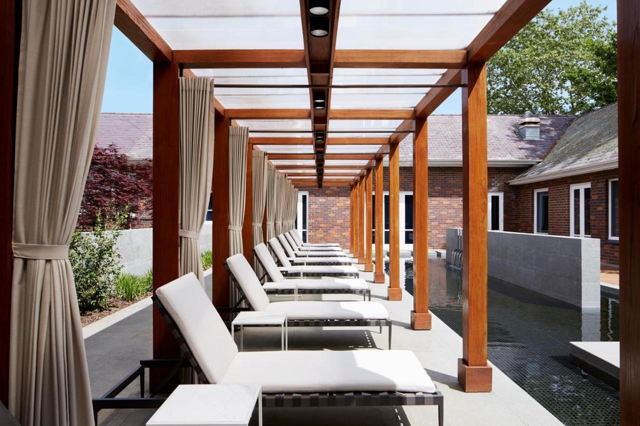 Hotel Realm Camberra Exterior foto The Spa at The Westin